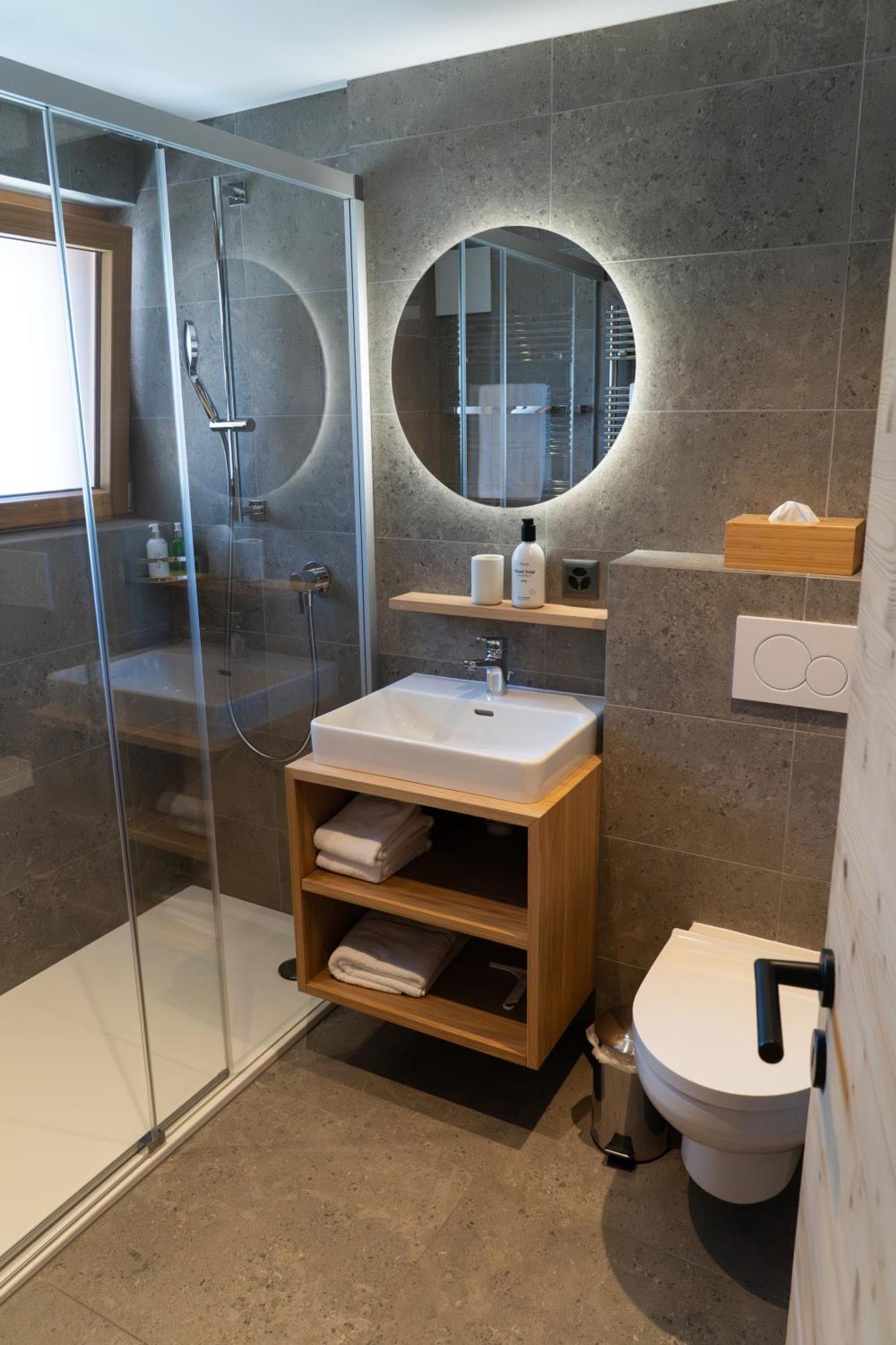 Les Chamois Hotel 3*
