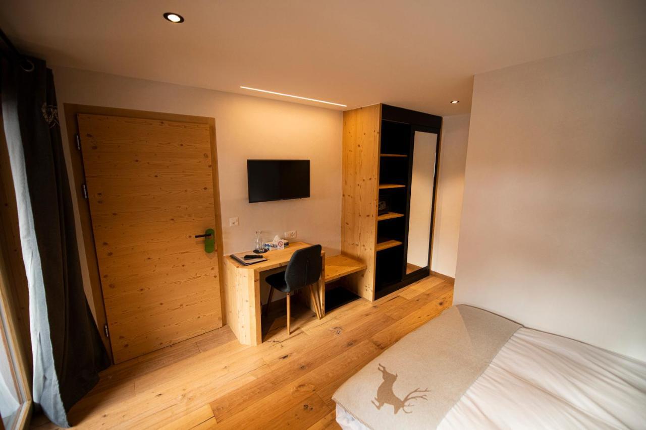 Les Chamois Hotel 3*